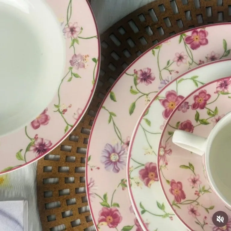 Blossom Vintage (set of six cups and saucers)