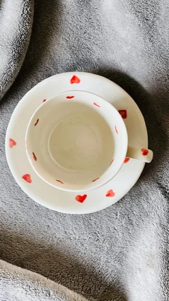 Little Red Heart (set of six cups and saucers)