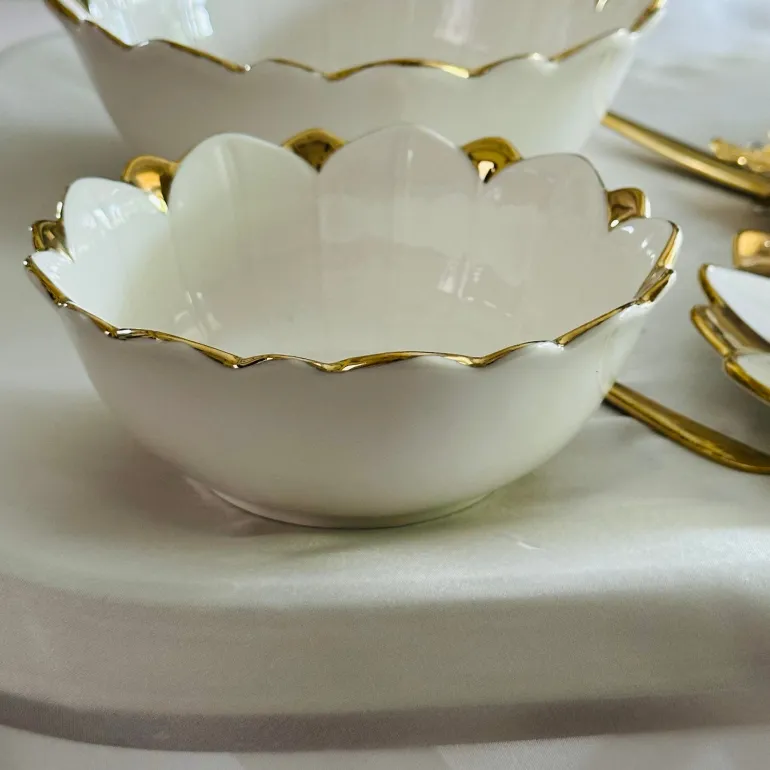 Luxury Classic Gold Tulip Soup Bowl