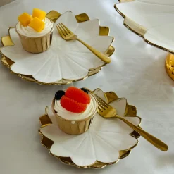 Luxury Classic Gold Tulip Plate - Dessert (single piece)