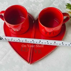 Mr and Mrs Red Love