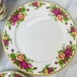 18 Piece Plate Set Old Country Roses