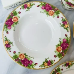 18 Piece Plate Set Old Country Roses