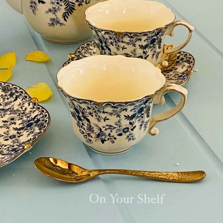 31 Piece Tea Set Small Blue Floral