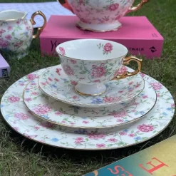 24 Piece Tea Set White Spring