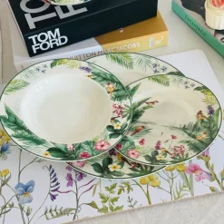 Rainforest Reverie Plate Set (18 Piece Plate Set)
