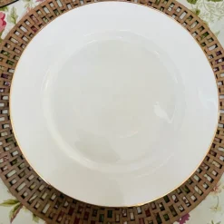 Regal Essence: White and Gold Classic Collection - Dinner Plate (single piece)
