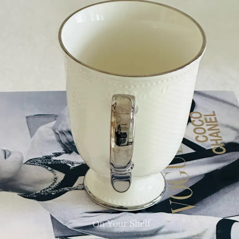 The Embossed Charm Mugs Gold/Silver