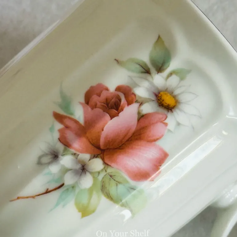 The Peony Daisy Charm Mug