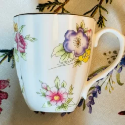 The Queen Garden Series - Blooming Bliss (single mug)