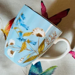 The Queen Garden Series - Literary Latte (single mug)