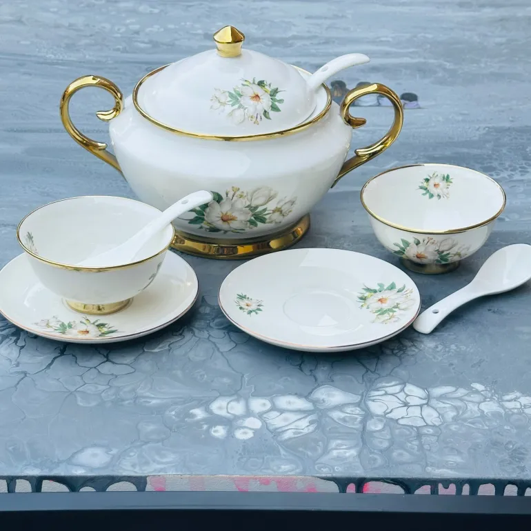 White Lily Soup Set (20 piece soup set)