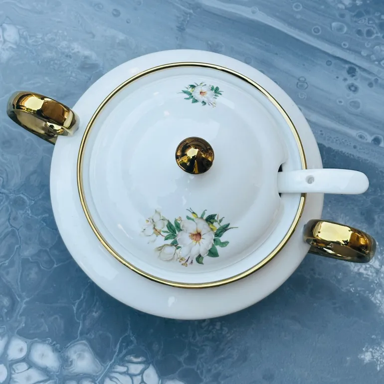 White Lily Soup Set (20 piece soup set)