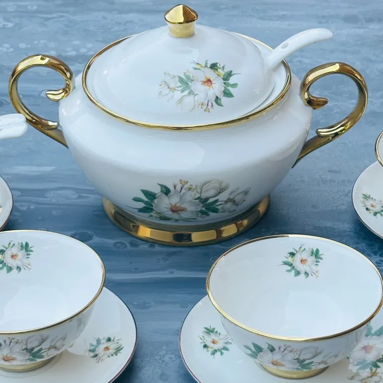 White Lily Soup Set (20 piece soup set)